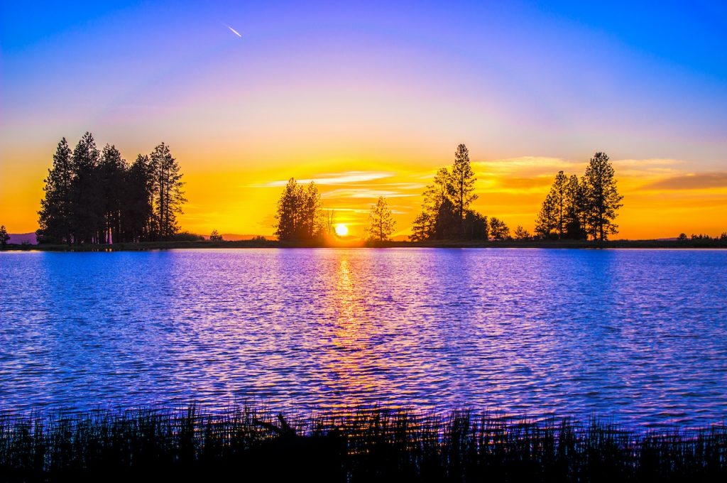 lakesidelakeside